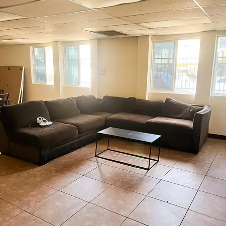 Van Nuys Homes For The Soul-2